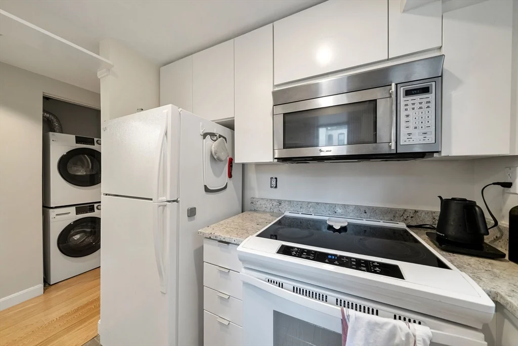 1 bed, 1 bath apartment for rent at 931 Massachusetts Ave Unit 306, Harvard Square — photo 7 of 20