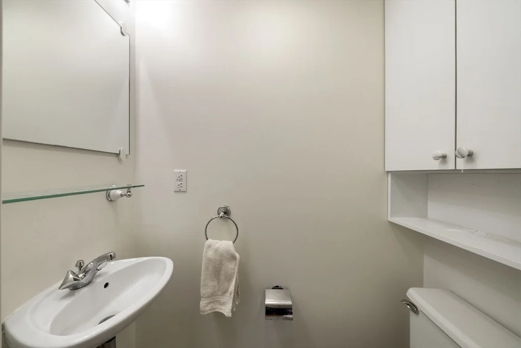 1 bed, 1 bath apartment for rent at 931 Massachusetts Ave Unit 306, Harvard Square — photo 16 of 20