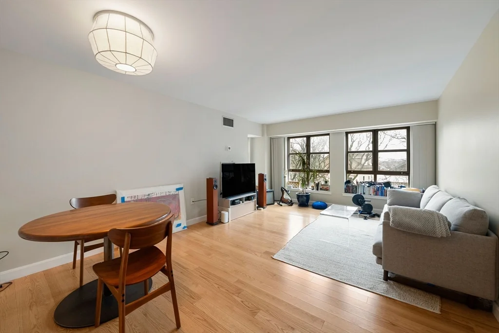 1 bed, 1 bath apartment for rent at 931 Massachusetts Ave Unit 306, Harvard Square — photo 5 of 20