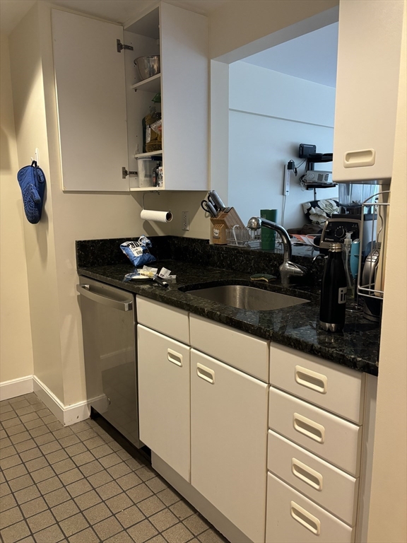 2 bed, 2 bath apartment for rent at 931 Massachusetts Ave Unit 403, Mid-Cambridge — photo 6 of 21