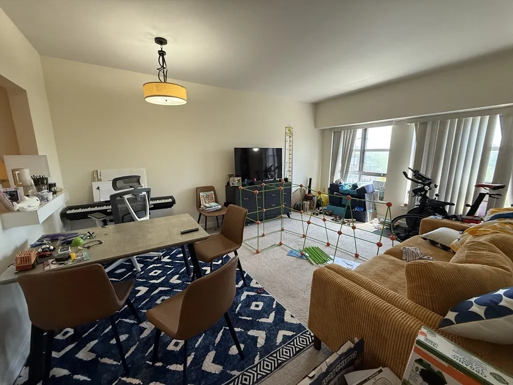 1 bed, 1.5 bath apartment for rent at 931 Massachusetts Ave Unit 605, Mid-Cambridge
