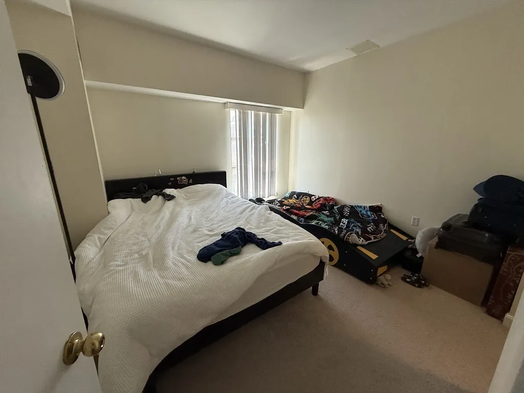 1 bed, 1.5 bath apartment for rent at 931 Massachusetts Ave Unit 605, Mid-Cambridge — photo 8 of 14