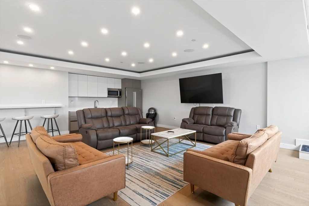 1 bed, 1 bath apartment for rent at 932 Broadway St Unit 212, Chelsea — photo 15 of 21