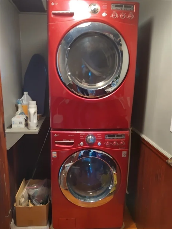 4 bed, 2 bath apartment for rent at 933 East Broadway Unit 1, South Boston — photo 14 of 19