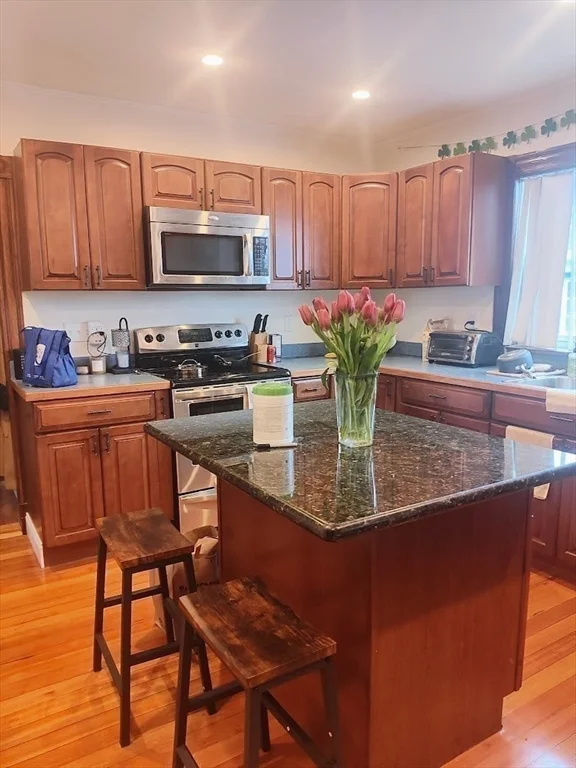 4 bed, 2 bath apartment for rent at 933 East Broadway Unit 1, South Boston — photo 16 of 19