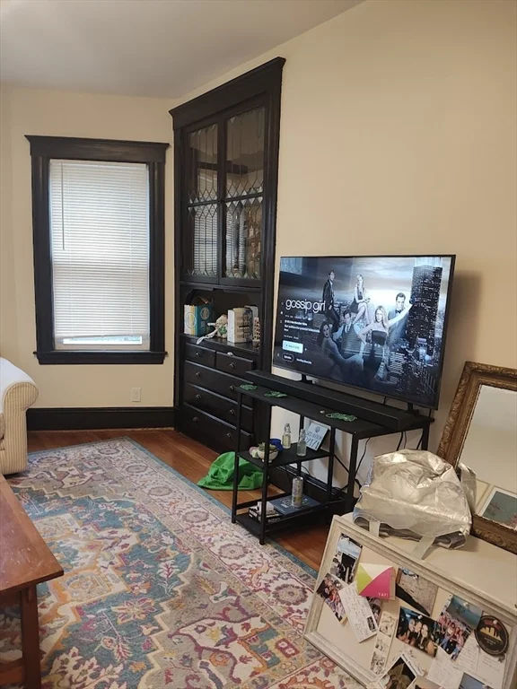 4 bed, 2 bath apartment for rent at 933 East Broadway Unit 3, South Boston — photo 15 of 17
