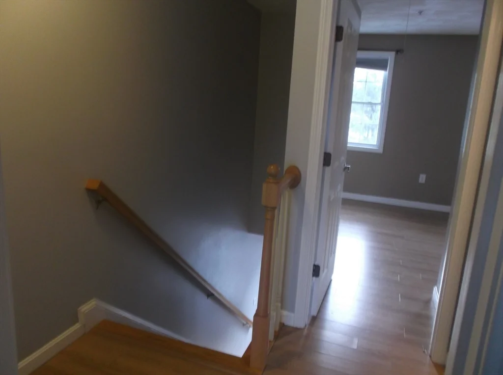 2 bed, 1 bath apartment for rent at 933 Varnum Ave Unit 3, Lowell — photo 19 of 24