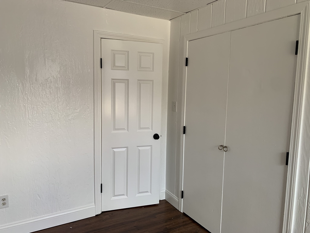 2 bed, 1 bath apartment for rent at 934 County St, Unit 1 rear, Fall River — photo 3 of 10