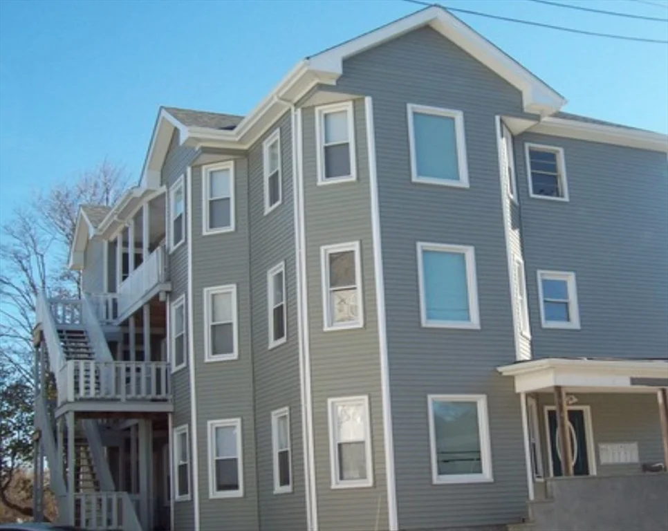 1 bed, 1 bath apartment for rent at 934 County St Unit 2 Front, Fall River — photo 6 of 6