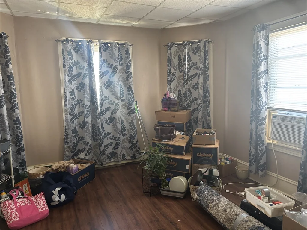 1 bed, 1 bath apartment for rent at 934 County St Unit 2 Front, Fall River — photo 3 of 6