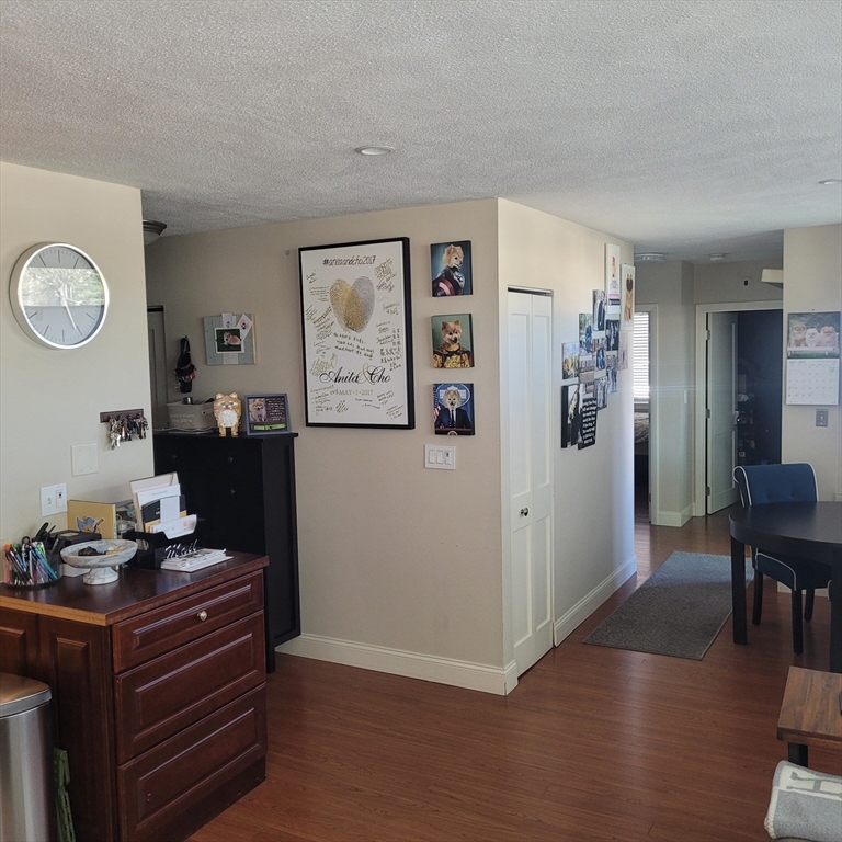 2 bed, 1 bath apartment for rent at 935 Washington St Unit 7, Newtonville — photo 4 of 13