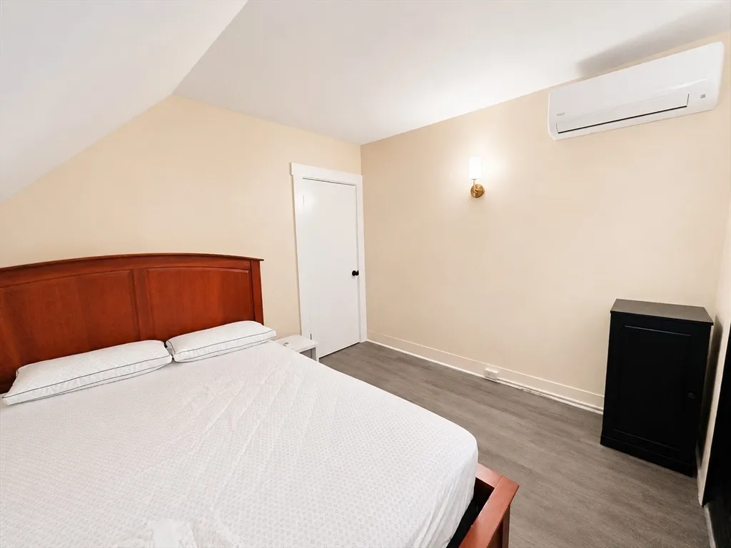 2 bed, 1 bath apartment for rent at 937 Webster Unit 2, Marshfield Center — photo 8 of 10