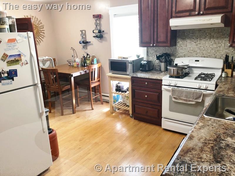 4 bed, 2 bath apartment for rent at 939 Broadway, Davis Square — photo 2 of 17