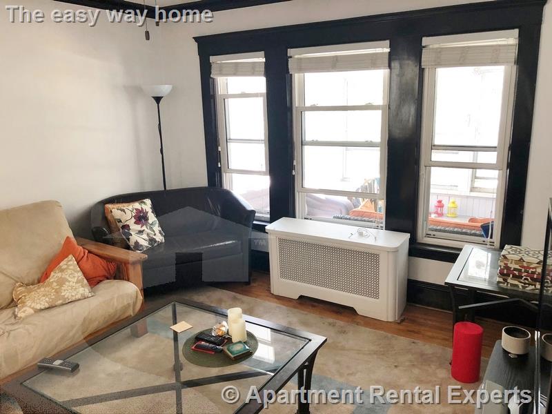 4 bed, 2 bath apartment for rent at 939 Broadway, Davis Square — photo 3 of 17