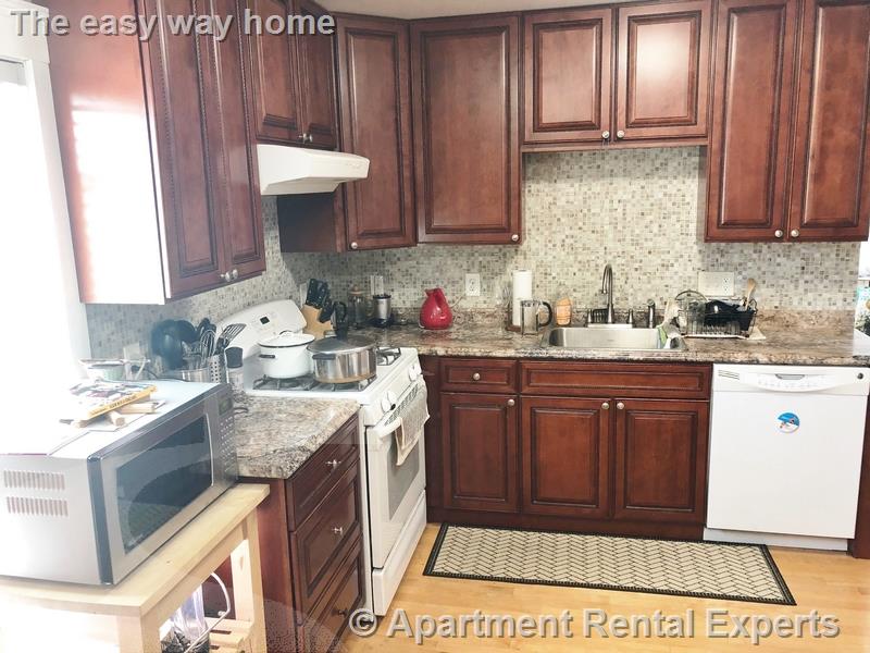 4 bed, 2 bath apartment for rent at 939 Broadway, Davis Square — photo 1 of 17