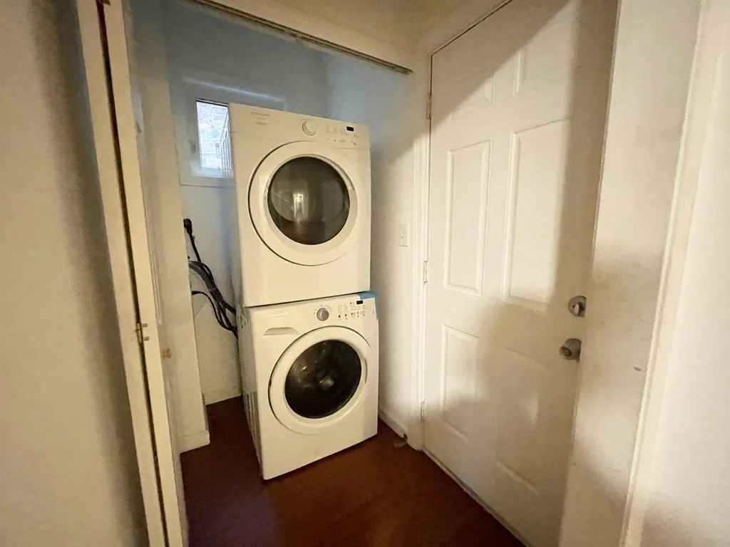 4 bed, 1 bath apartment for rent at 93A Hillside St Unit 2, Mission Hill — photo 5 of 16