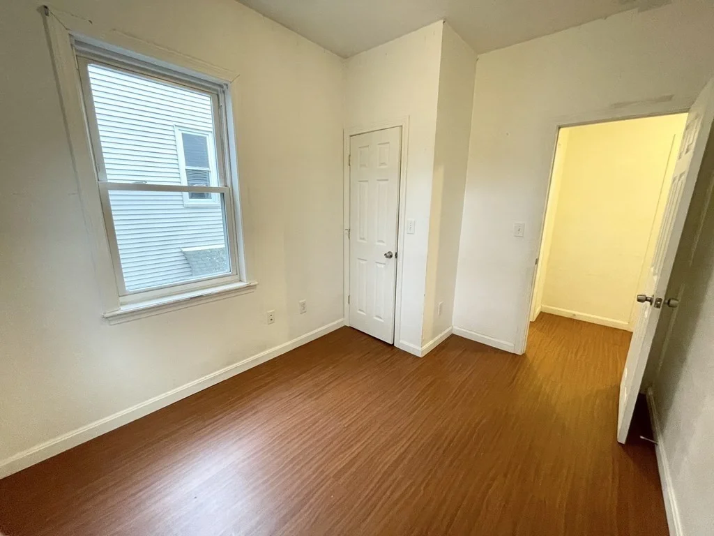 4 bed, 1 bath apartment for rent at 93A Hillside St Unit 2, Mission Hill — photo 14 of 16