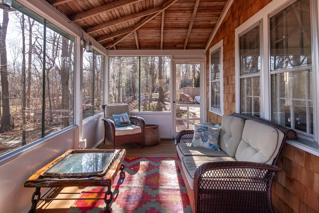 2 bed, 1 bath apartment for rent at 94 Atlantic, Cohasset — photo 6 of 23