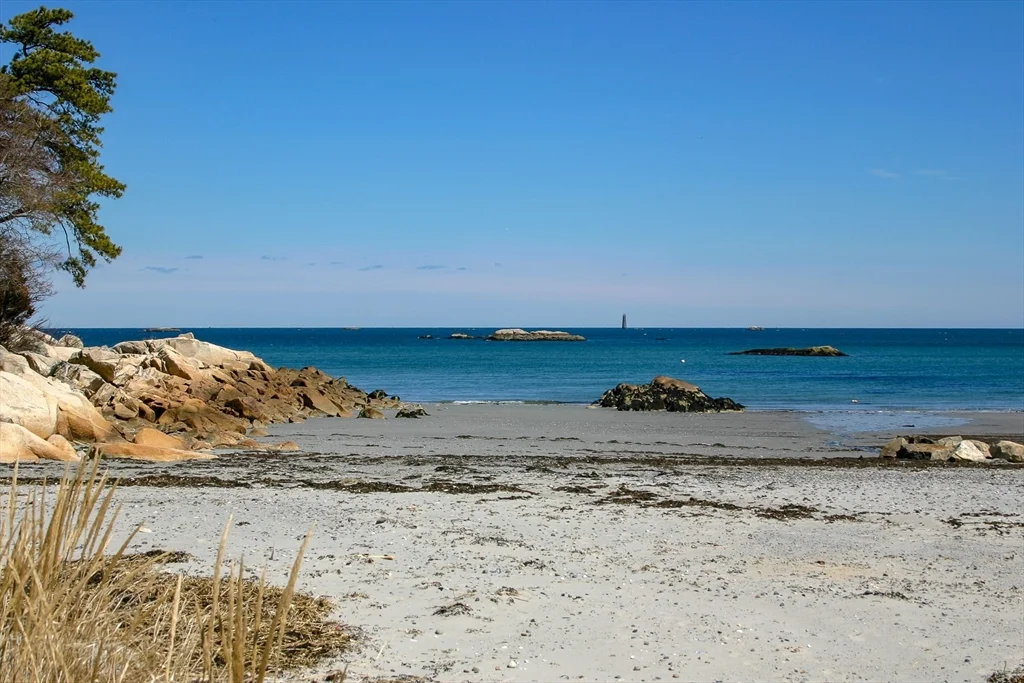 2 bed, 1 bath apartment for rent at 94 Atlantic, Cohasset — photo 23 of 23