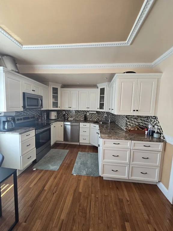 5 bed, 4+ bath apartment for rent at 94 Baldwin St Unit 94, West Springfield — photo 33 of 42