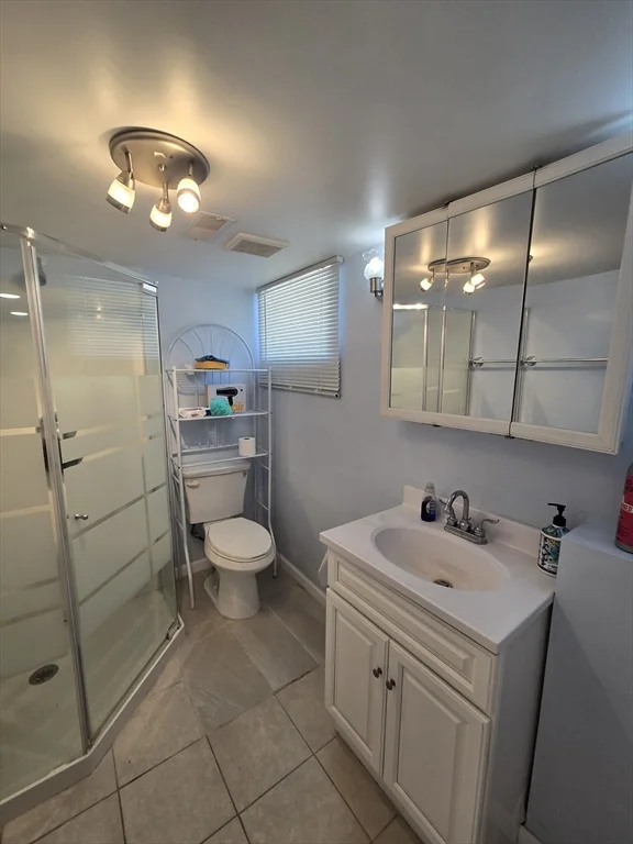5 bed, 4+ bath apartment for rent at 94 Baldwin St Unit 94, West Springfield — photo 10 of 42