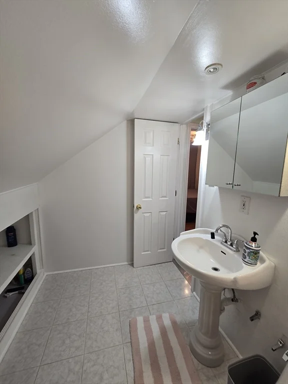 5 bed, 4+ bath apartment for rent at 94 Baldwin St Unit 94, West Springfield — photo 25 of 42