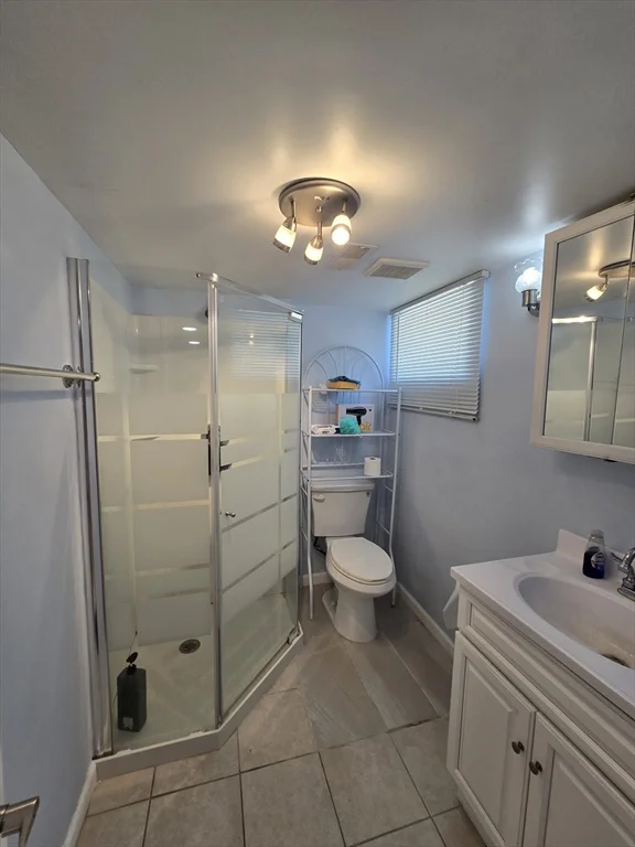 5 bed, 4+ bath apartment for rent at 94 Baldwin St Unit 94, West Springfield — photo 9 of 42