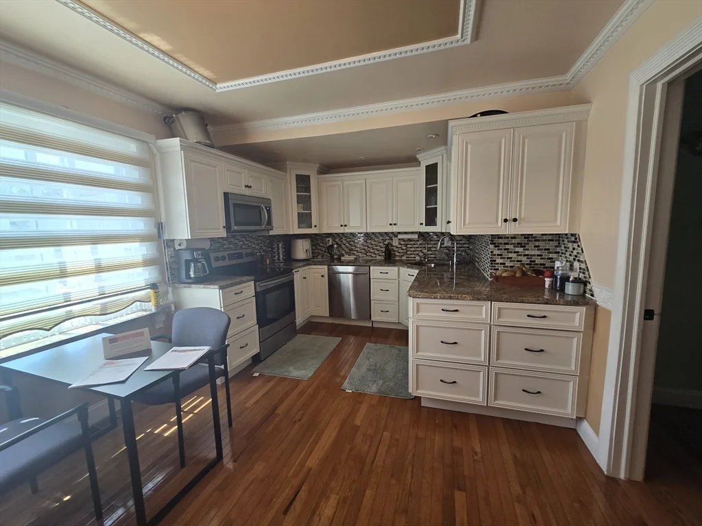 5 bed, 4+ bath apartment for rent at 94 Baldwin St Unit 94, West Springfield — photo 40 of 42