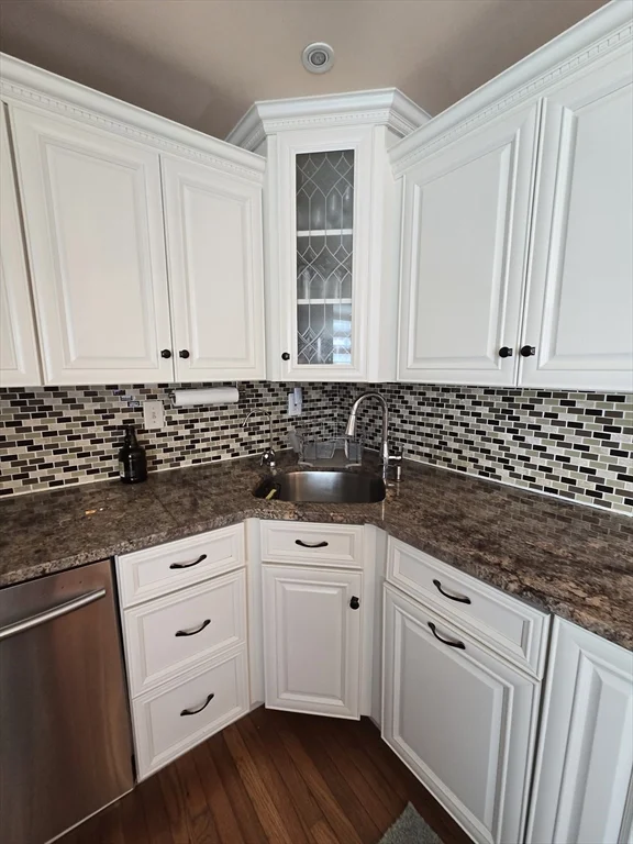 5 bed, 4+ bath apartment for rent at 94 Baldwin St Unit 94, West Springfield — photo 14 of 42