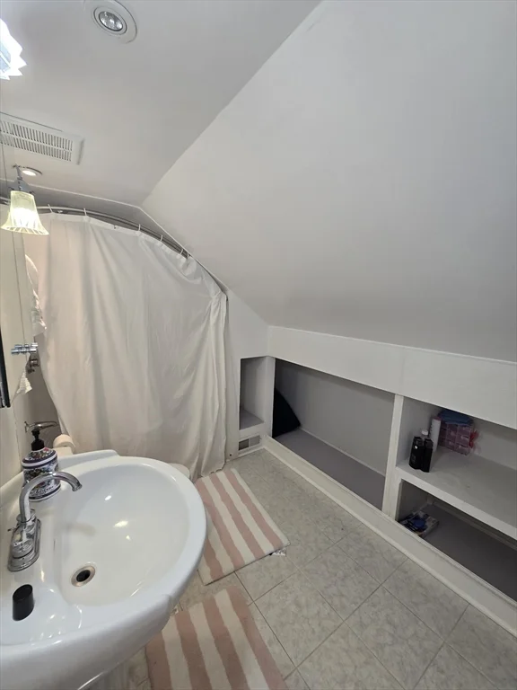 5 bed, 4+ bath apartment for rent at 94 Baldwin St Unit 94, West Springfield — photo 24 of 42