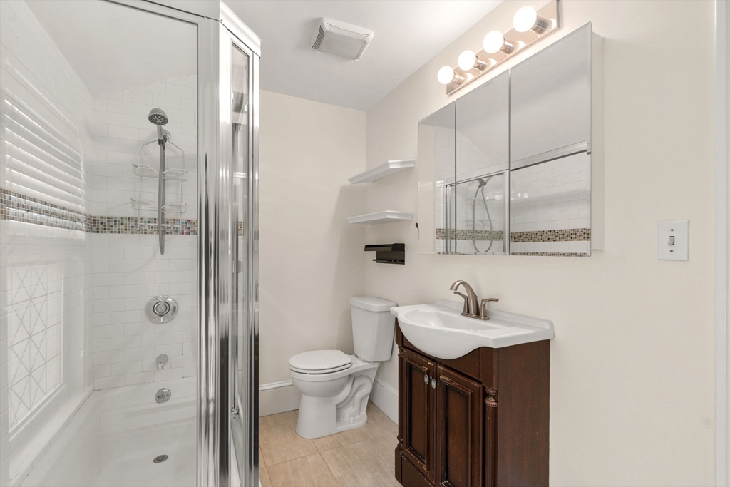 1 bed, 1 bath apartment for rent at 94 Bartlett St Unit 3, Magoun Square — photo 7 of 11