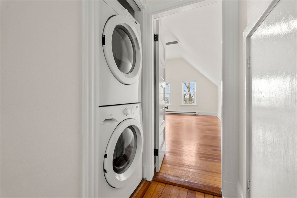 1 bed, 1 bath apartment for rent at 94 Bartlett St Unit 3, Magoun Square — photo 8 of 11