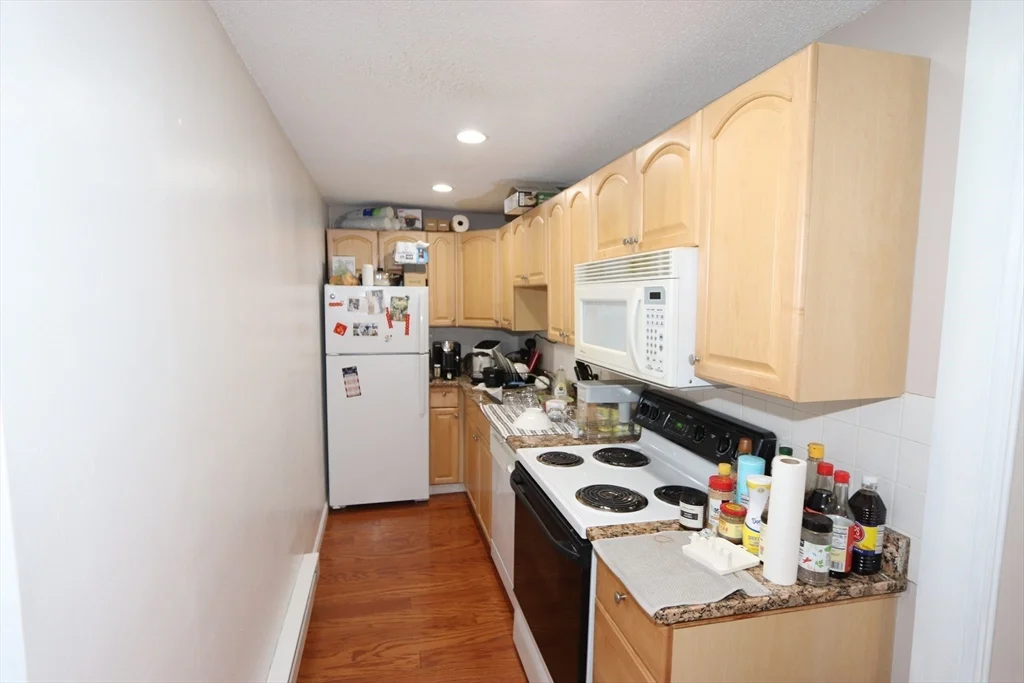 1 bed, 1 bath apartment for rent at 94 Beacon St Unit 14, Union Square — photo 7 of 16