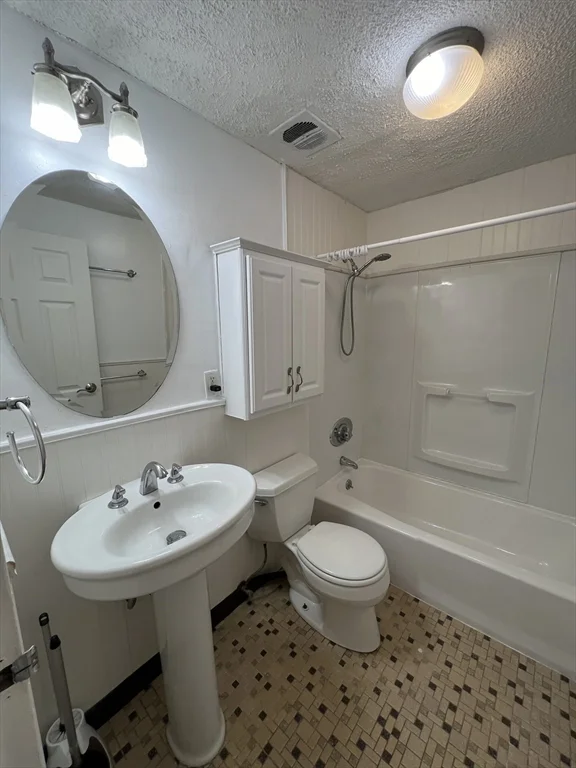 1 bed, 1 bath apartment for rent at 94 Beacon St Unit 14, Union Square — photo 31 of 40