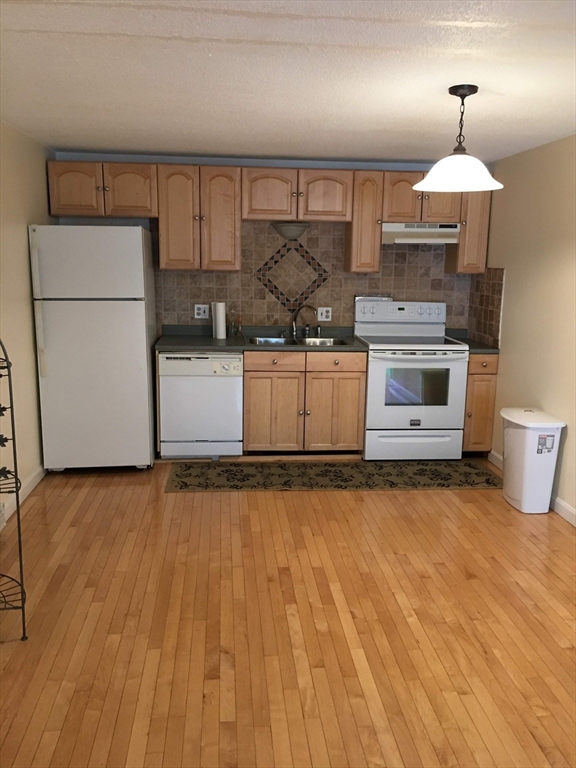 2 bed, 1 bath apartment for rent at 94 Beacon St Unit 21, Ward Two — photo 1 of 5