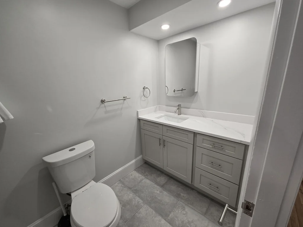 2 bed, 1 bath apartment for rent at 94 Beaconsfield Rd Unit 201, Brookline Hills — photo 16 of 19