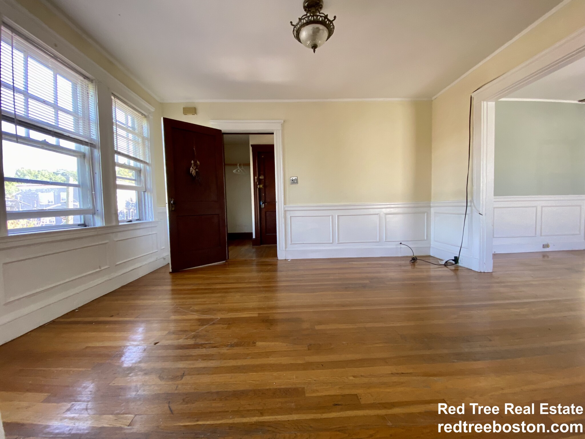 3 bed, 1 bath apartment for rent at 94 Beechcroft St Unit 3, Brighton — photo 15 of 23