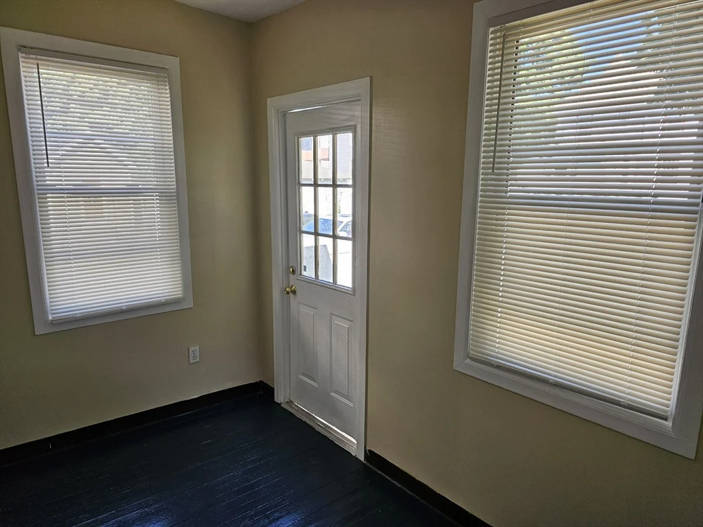 3 bed, 2 bath apartment for rent at 94 Billings St Unit 94, Quincy — photo 13 of 15