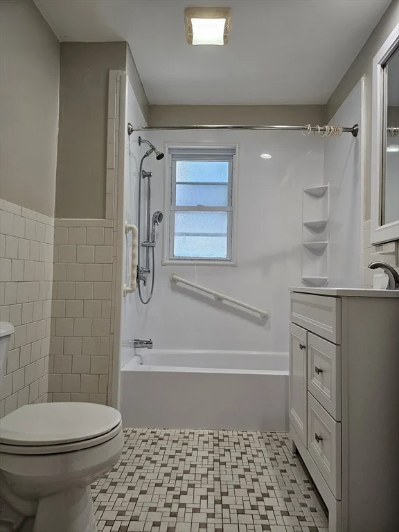 3 bed, 2 bath apartment for rent at 94 Billings St Unit 94, Quincy — photo 12 of 15