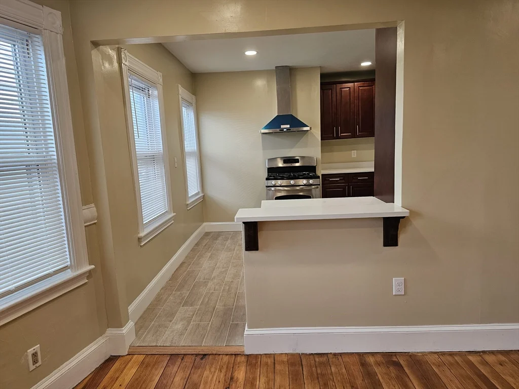 3 bed, 2 bath apartment for rent at 94 Billings St Unit 94, Quincy — photo 8 of 15