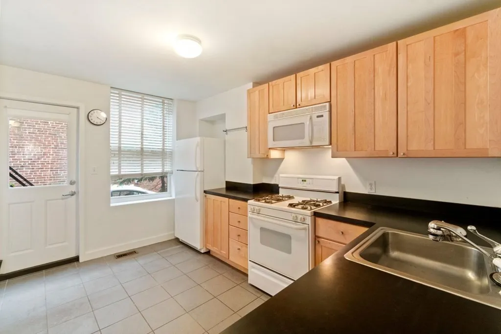 1 bed, 1 bath apartment for rent at 94 Brook St Unit 1, Central Village — photo 8 of 13