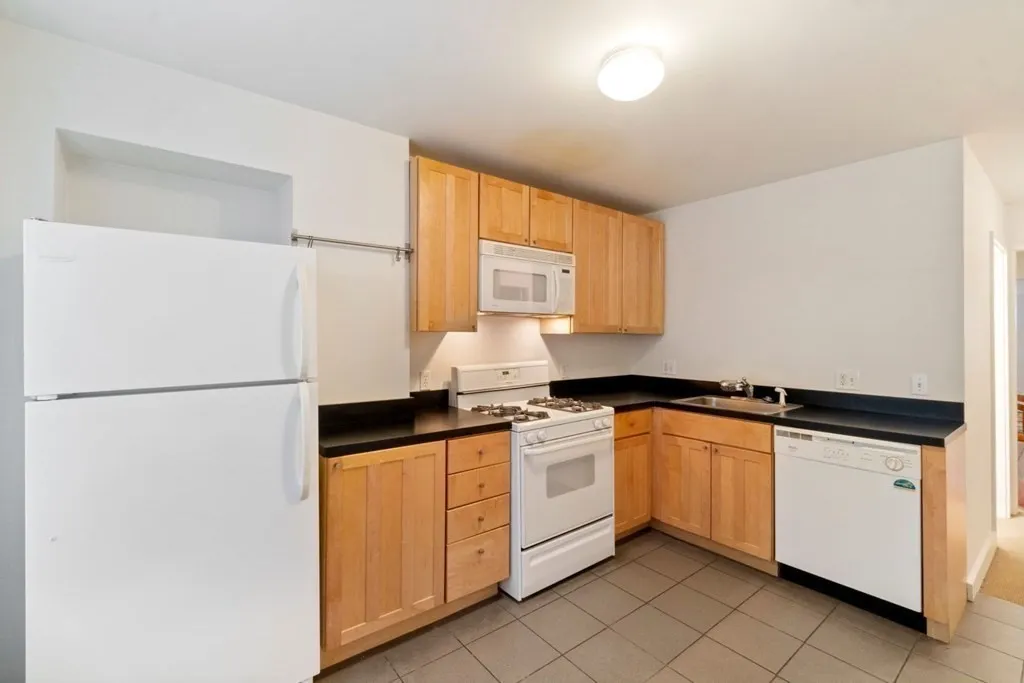 1 bed, 1 bath apartment for rent at 94 Brook St Unit 1, Central Village — photo 7 of 13