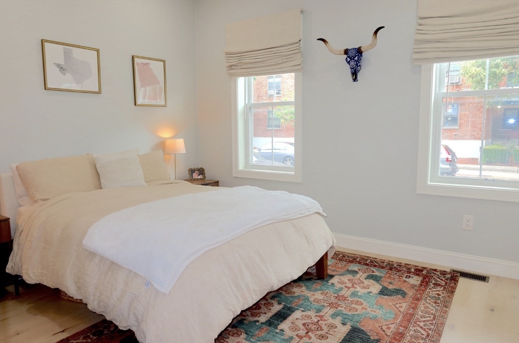 3 bed, 3 bath apartment for rent at 94 Bunker Hill Unit 1, Charlestown — photo 10 of 23