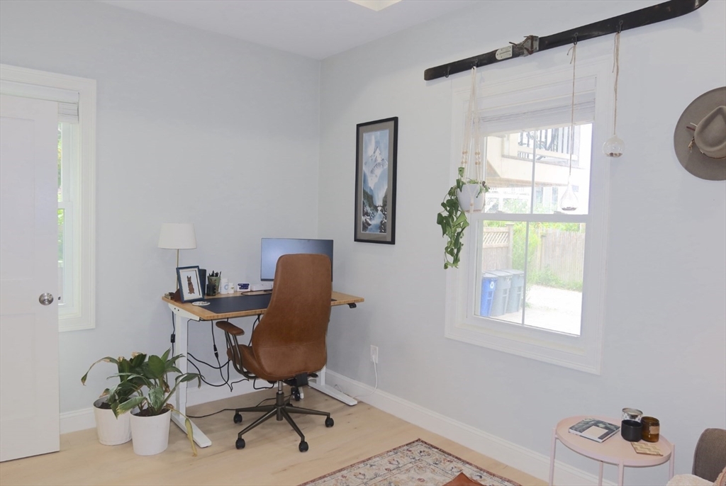 3 bed, 3 bath apartment for rent at 94 Bunker Hill Unit 1, Charlestown — photo 17 of 23
