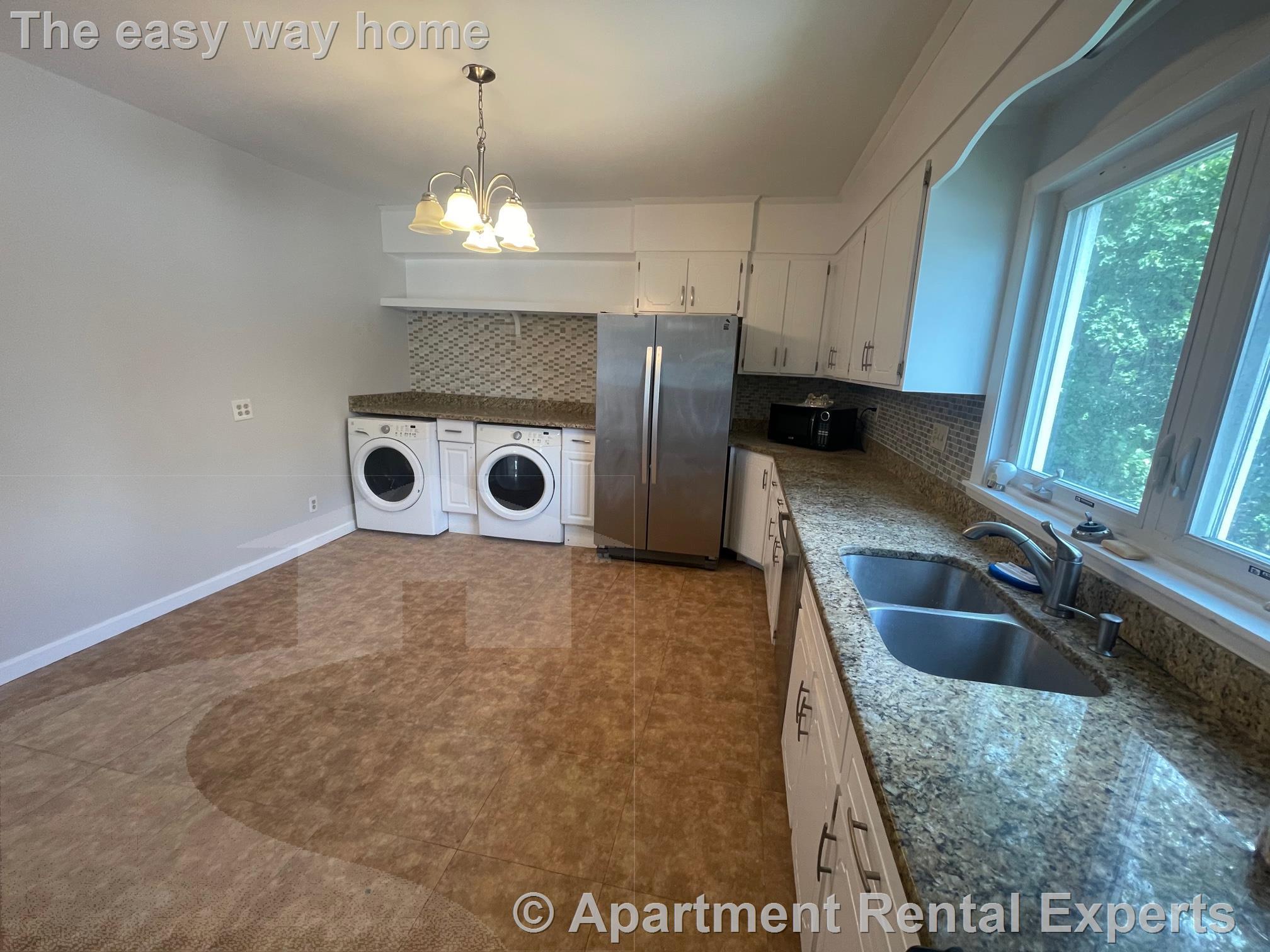 4 bed, 2 bath apartment for rent at 94 Central Ave Unit 2, Medford Square — photo 8 of 18