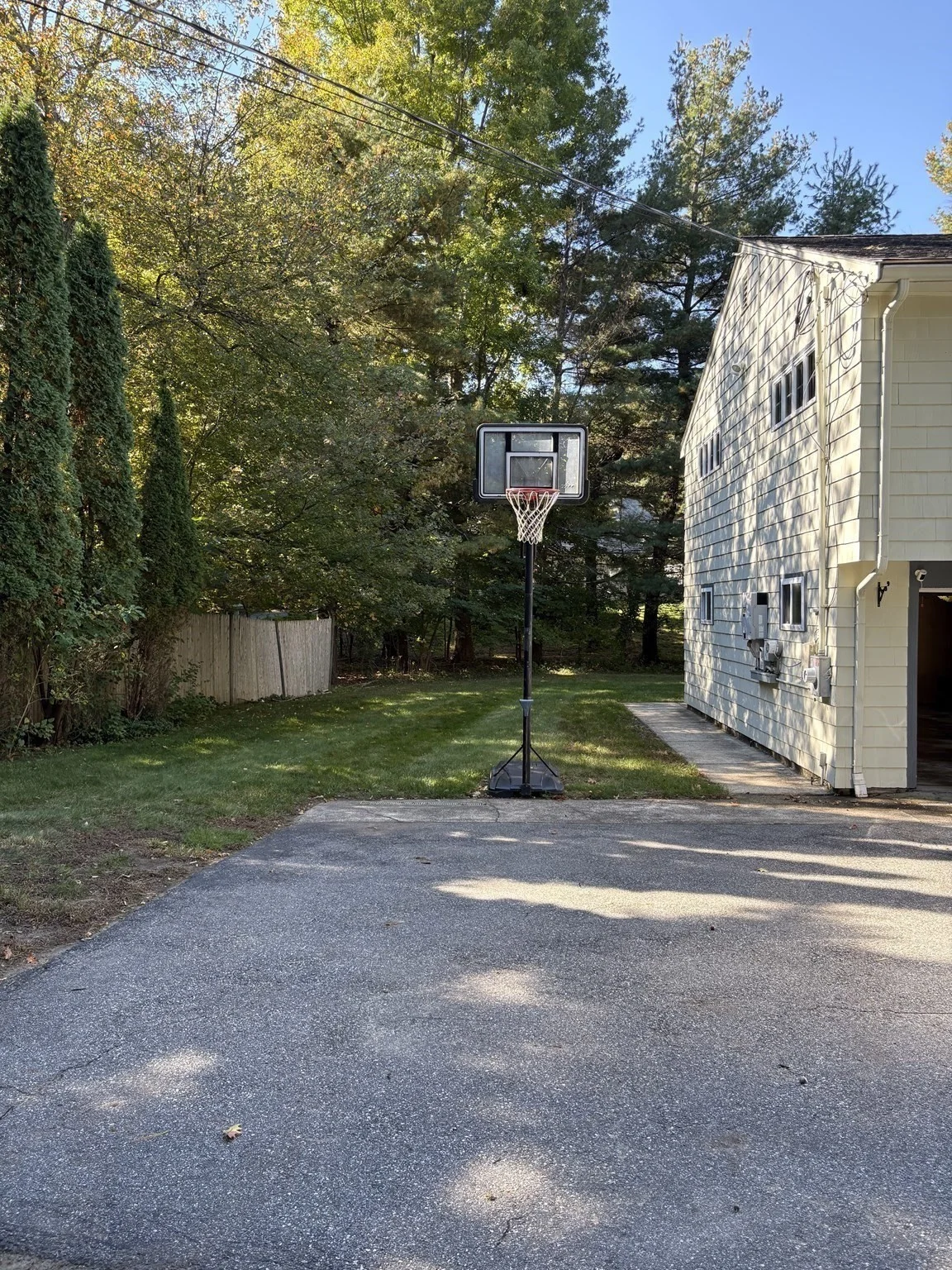 3 bed, 2 bath apartment for rent at 94 Concord Ave, Lexington — photo 26 of 28