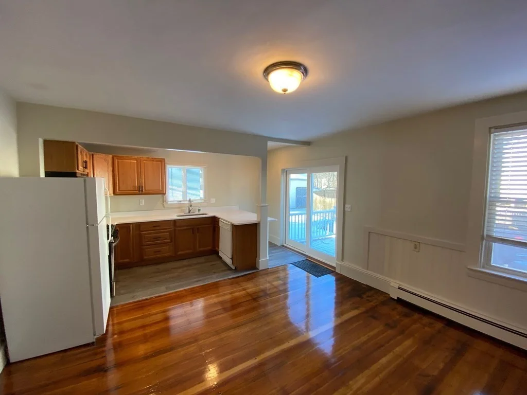 2 bed, 1 bath apartment for rent at 94 Concord Ave Unit 1, Norwood — photo 6 of 8
