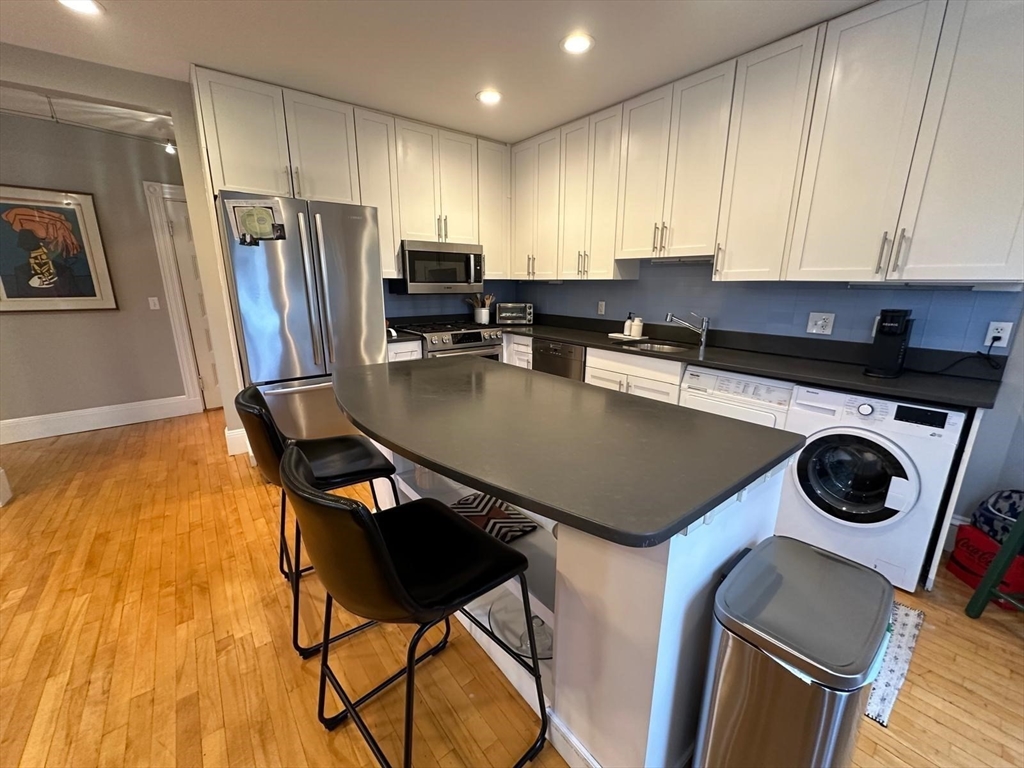3 bed, 2 bath apartment for rent at 94 Dudley Unit 2, Brookline — photo 7 of 20