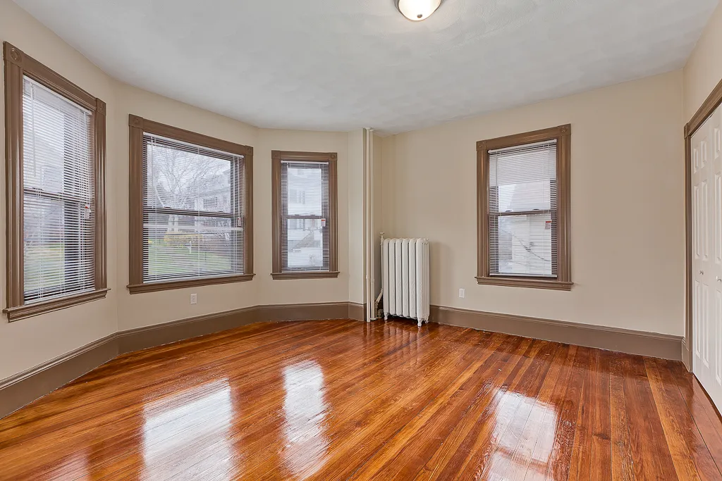 5 bed, 2 bath apartment for rent at 94 Gladstone St Unit 1, East Boston — photo 4 of 12