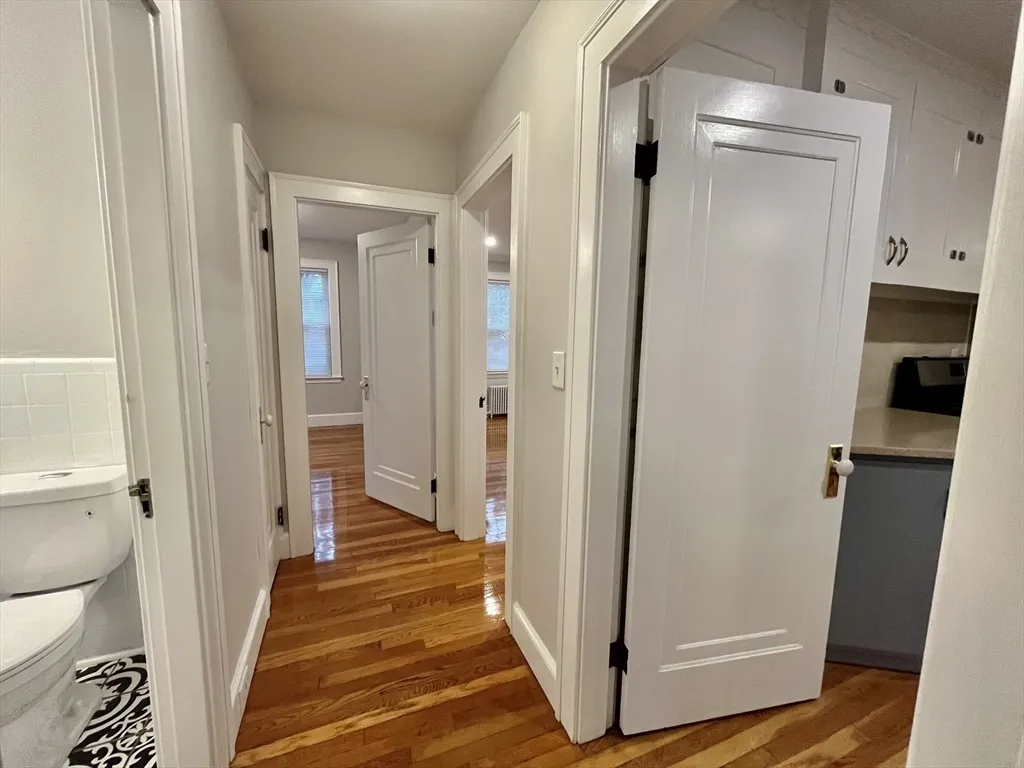 2 bed, 1 bath apartment for rent at 94 Glendale Rd Unit 1R, Quincy — photo 5 of 20